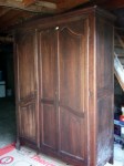 vieille armoire, ile et vilaine mobilier, ambiance bois et patines